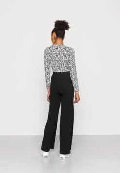 Even&Odd Stoffhose - Black -Even&Odd 13e3af4ac86e4751b7a897152c0b1c3e