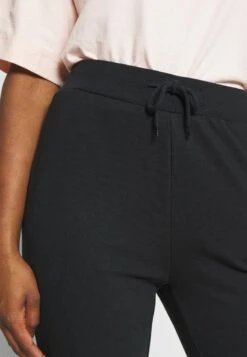 SLIM FIT JOGGERS - Jogginghose - Black -Even&Odd 4a7f3f964f7b4454ab812474b20f7390