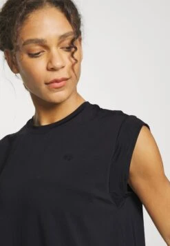 Sport T-shirt - Black -Even&Odd a894b0982761469fbfaf836b1ba7afaa